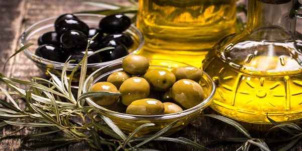تصویر 3 از خرید روغن زیتون با بو + قیمت فروش استثنایی
